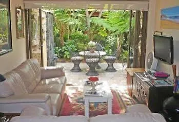 Sandals Guest House Byron Bay Australia
