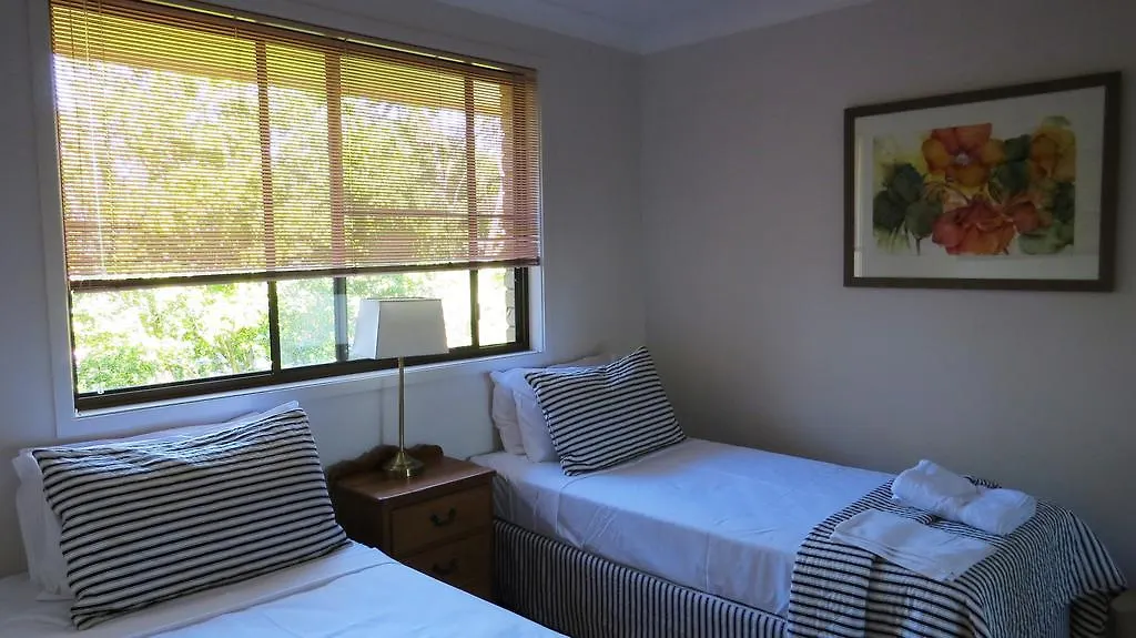 Sandals Guest House Byron Bay 4*,