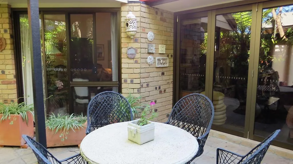 Sandals Guest House Byron Bay 4*,  Australia