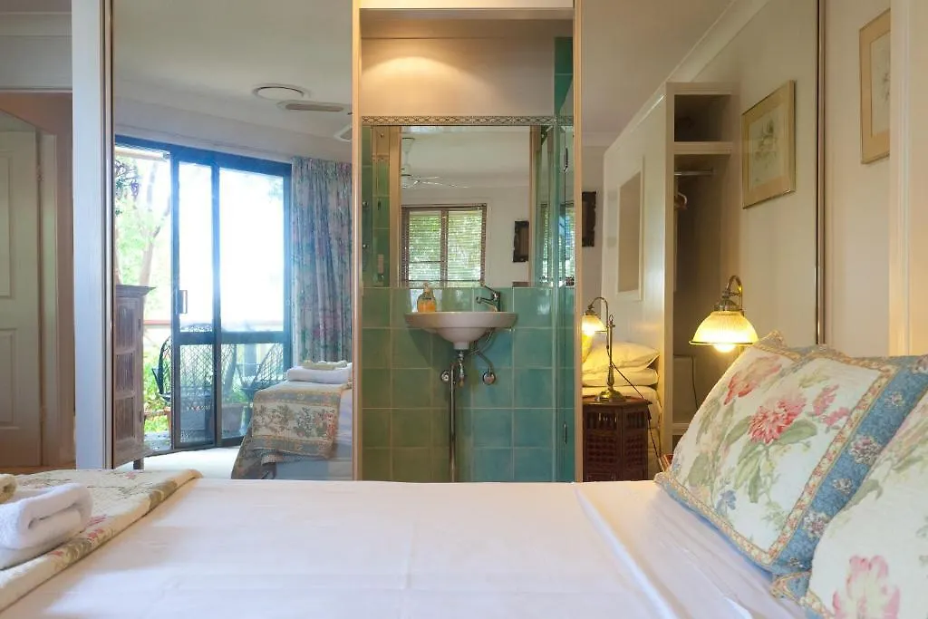 ****  Sandals Guest House Byron Bay Australia