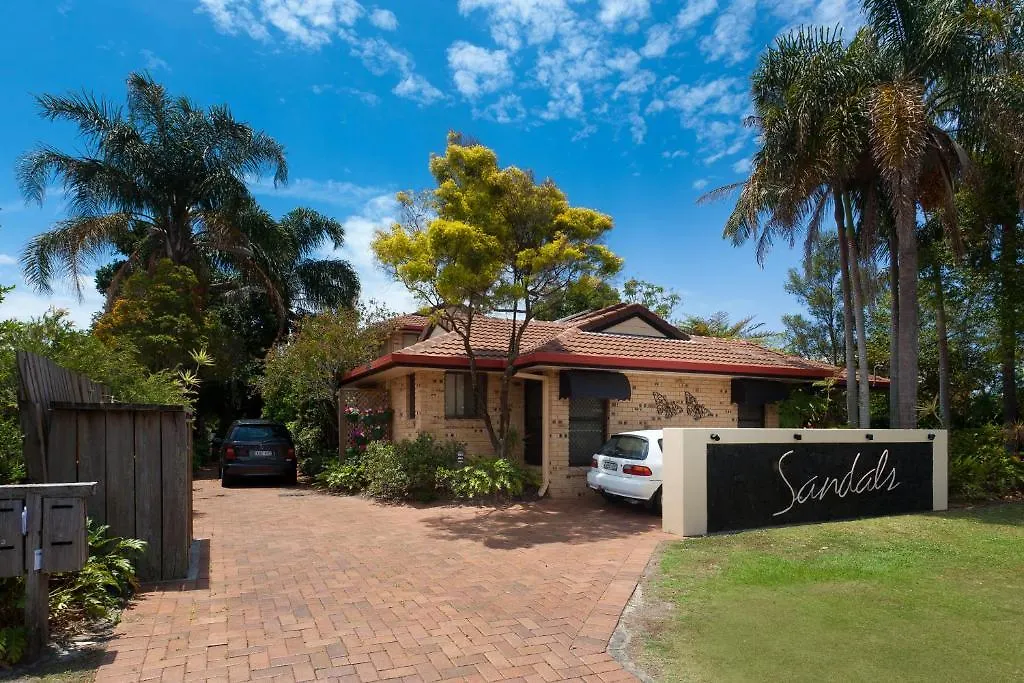 Sandals Guest House Byron Bay 4*,